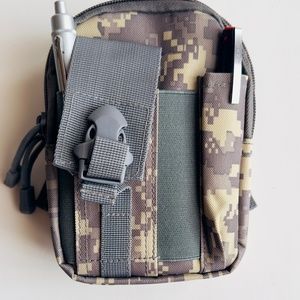Men’s utility camo bag